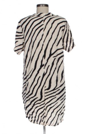 Rochie H&M, Mărime M, Culoare Multicolor, Preț 85,99 Lei