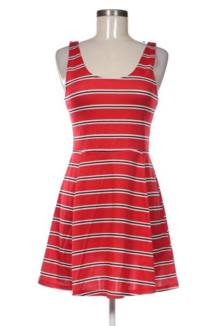 Рокля H&M Divided, Размер M, Цвят Червен, Цена 29,00 лв.