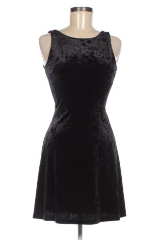 Kleid H&M Divided, Größe S, Farbe Schwarz, Preis 15,00 €