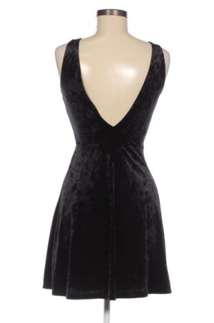 Kleid H&M Divided, Größe S, Farbe Schwarz, Preis 15,00 €