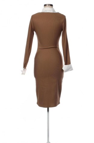 Kleid Jennyfer, Größe M, Farbe Mehrfarbig, Preis 10,99 €