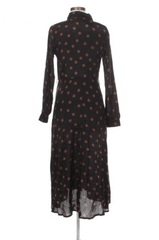Kleid Kaffe, Größe M, Farbe Mehrfarbig, Preis 74,99 €