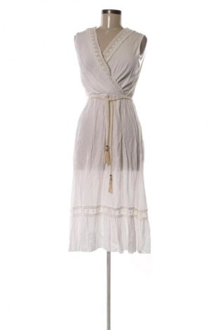 Kleid NEW COLLECTION, Größe M, Farbe Weiß, Preis € 24,49