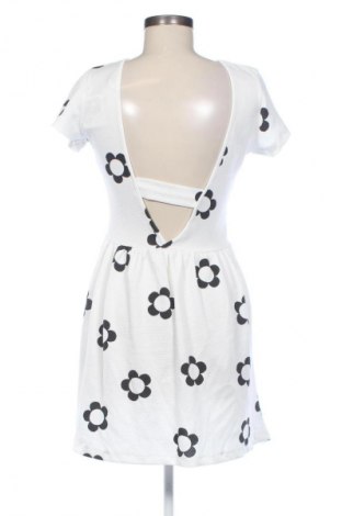 Kleid New Look, Größe M, Farbe Mehrfarbig, Preis € 14,91