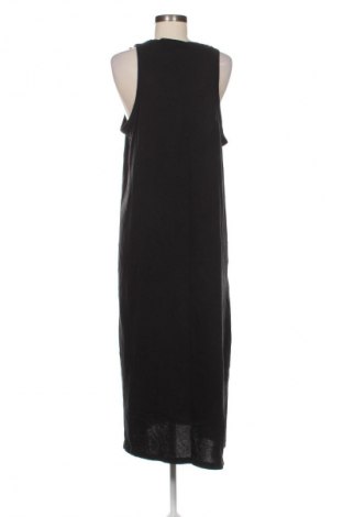 Φόρεμα Pull&Bear, Μέγεθος XL, Χρώμα Μαύρο, Τιμή 15,00 €
