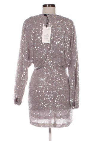 Rochie Pull&Bear, Mărime L, Culoare Gri, Preț 316,99 Lei