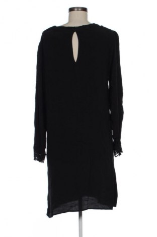 Φόρεμα Reserved, Μέγεθος L, Χρώμα Μαύρο, Τιμή 18,99 €
