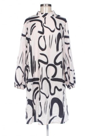 Kleid SHEIN, Größe L, Farbe Mehrfarbig, Preis € 14,83
