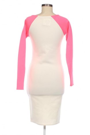 Kleid Signature, Größe M, Farbe Mehrfarbig, Preis € 15,00