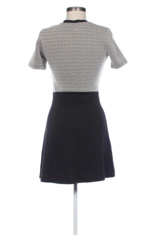 Rochie Stradivarius, Mărime M, Culoare Multicolor, Preț 77,17 Lei