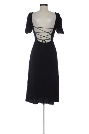 Šaty  Stradivarius, Velikost L, Barva Černá, Cena  739,00 Kč