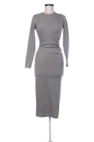 Rochie Stradivarius, Mărime S, Culoare Gri, Preț 76,00 Lei
