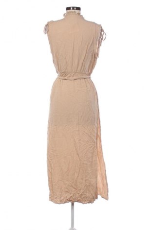 Rochie Trendyol, Mărime M, Culoare Bej, Preț 126,00 Lei