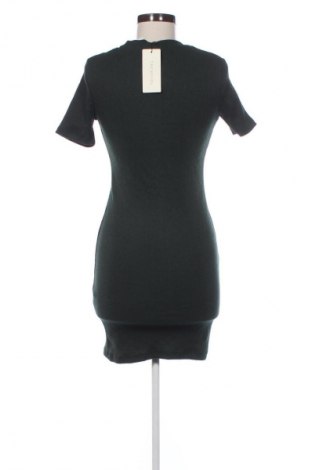 Rochie Trendyol, Mărime M, Culoare Verde, Preț 284,00 Lei