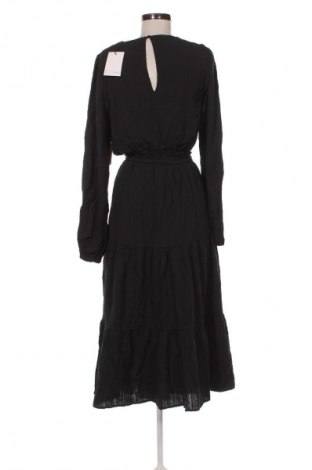 Kleid Tussah, Größe M, Farbe Schwarz, Preis 132,99 €