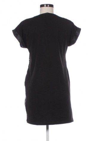 Ruha Unbranded, Méret M, Szín Fekete, Ár 5 800 Ft