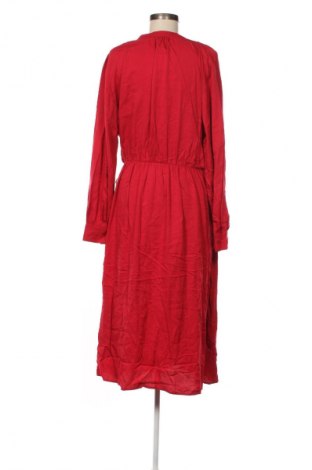 Рокля Uniqlo, Размер L, Цвят Червен, Цена 48,99 лв.