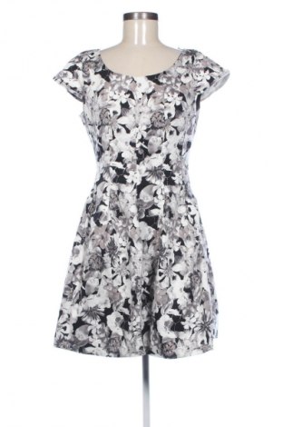 Kleid VILA, Größe XL, Farbe Mehrfarbig, Preis 37,51 €