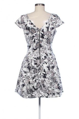 Kleid VILA, Größe XL, Farbe Mehrfarbig, Preis 37,51 €