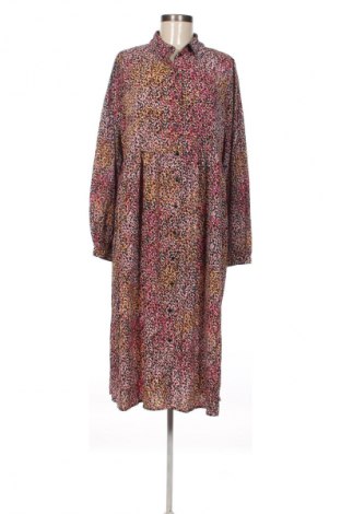Φόρεμα Vero Moda, Μέγεθος M, Χρώμα Πολύχρωμο, Τιμή 21,99 €