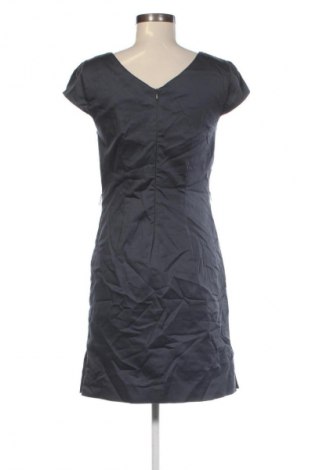 Рокля Vero Moda, Размер M, Цвят Сив, Цена 77,99 лв.