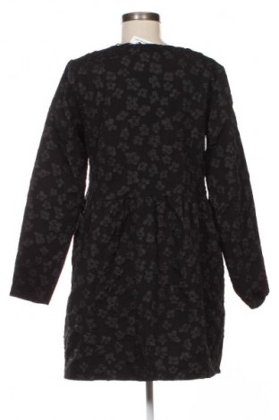 Рокля Vero Moda, Размер M, Цвят Многоцветен, Цена 27,99 лв.