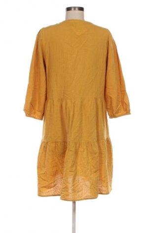 Φόρεμα Vero Moda, Μέγεθος M, Χρώμα Κίτρινο, Τιμή 14,00 €