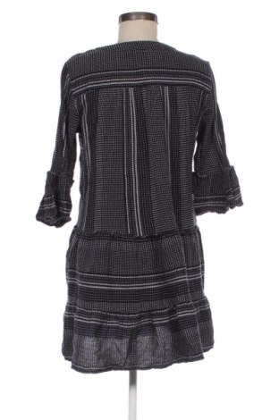 Kleid Vero Moda, Größe M, Farbe Mehrfarbig, Preis 13,80 €