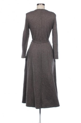 Рокля Weekend Max Mara, Размер M, Цвят Многоцветен, Цена 185,06 лв.