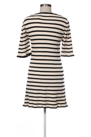 Рокля Zara, Размер M, Цвят Многоцветен, Цена 27,99 лв.