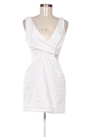 Kleid Zara Trafaluc, Größe M, Farbe Weiß, Preis € 24,55
