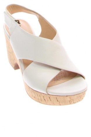 Sandały Clarks, Rozmiar 39, Kolor Biały, Cena 348,99 zł