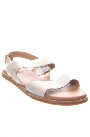 Sandalen Clarks, Größe 41, Farbe Weiß, Preis 122,94 €