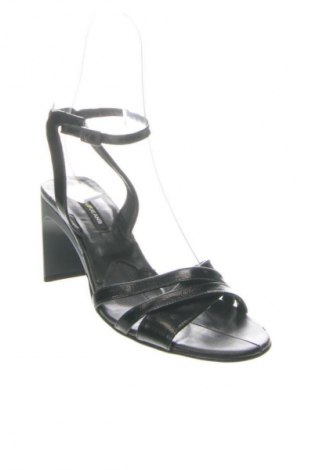 Sandalen DKNY, Größe 36, Farbe Schwarz, Preis 46,04 €