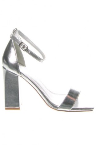 Sandalen Unbranded, Größe 36, Farbe Silber, Preis 32,00 €