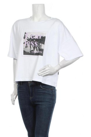 Γυναικείο t-shirt Noisy May, Μέγεθος L, Χρώμα Λευκό, 95% βαμβάκι, 5% ελαστάνη, Τιμή 13,07 €