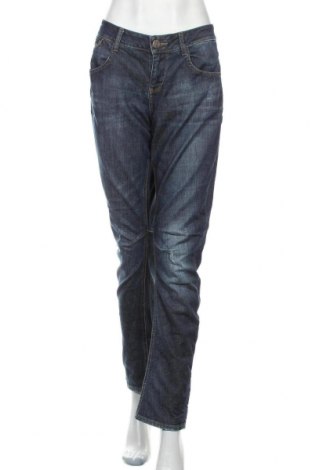 Dámske džínsy  S.Oliver, Veľkosť XL, Farba Modrá, 99% bavlna, 1% elastan, Cena  19,85 €