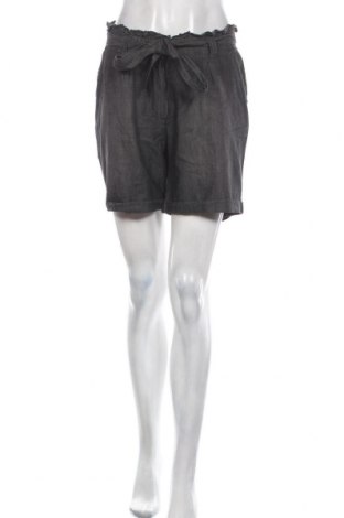 Дамски къс панталон Gina, Размер M, Цвят Черен, Цена 25,00 лв.