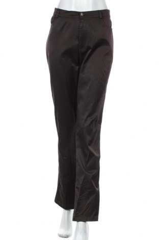 Дамски панталон Versace Jeans, Размер M, Цвят Кафяв, Цена 152,00 лв.