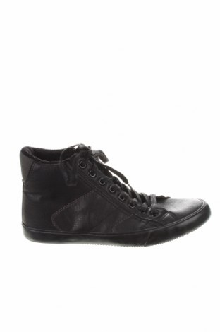 Férfi cipők
 Alcott, Méret 43, Szín Fekete, Eco bőr, Ár 8 626 Ft