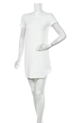 Kleid Stradivarius, Größe M, Farbe Weiß, 61% Baumwolle, 39% Polyester, Preis 22,27 €