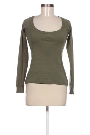 Дамска блуза Bershka, Размер M, Цвят Зелен, Цена 3,96 лв.