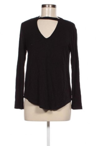 Дамска блуза Pull&Bear, Размер XS, Цвят Черен, Цена 6,20 лв.