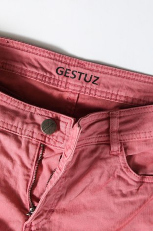 Dámske džínsy  Gestuz, Veľkosť S, Farba Ružová, Cena  3,47 €