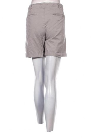 Дамски къс панталон Saint Tropez, Размер M, Цвят Кафяв, Цена 10,00 лв.