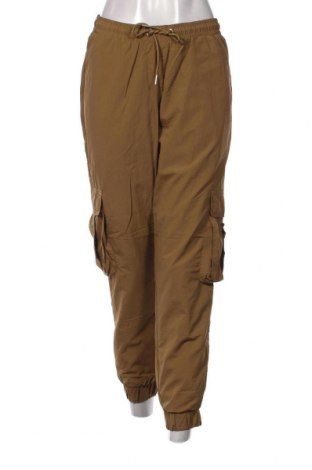 Дамски панталон Urban Classics, Размер L, Цвят Бежов, Цена 29,92 лв.