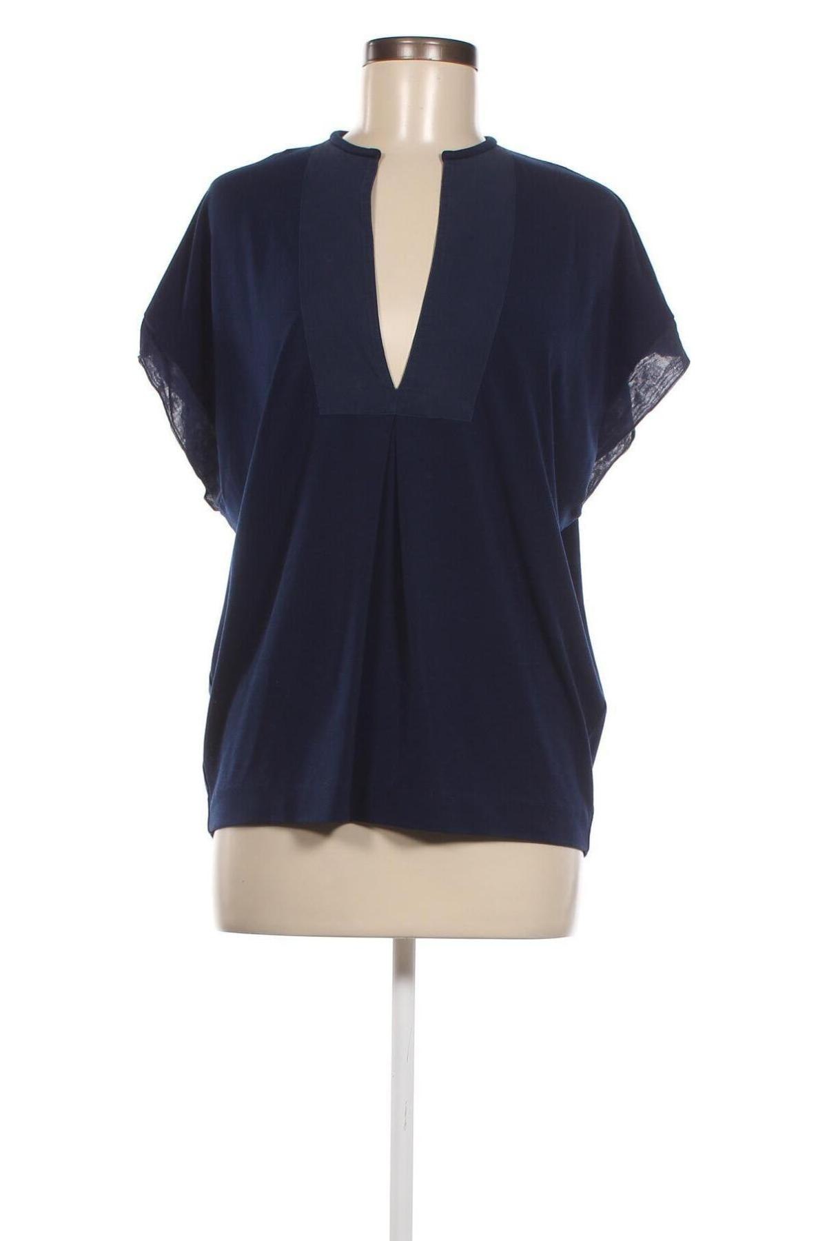 Дамска блуза By Malene Birger, Размер XS, Цвят Син, Цена 27,28 лв.