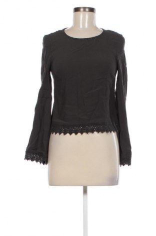 Damen Shirt Alythea, Größe S, Farbe Grau, Preis € 2,49