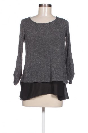 Damen Shirt Cf, Größe S, Farbe Silber, Preis 3,99 €