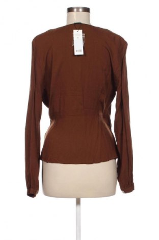 Damen Shirt Gina Tricot, Größe L, Farbe Braun, Preis € 15,99